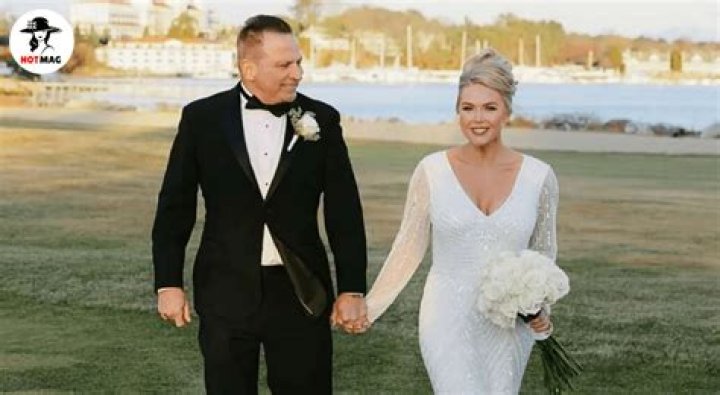 Caroline Leavitt's Husband: A Deep Dive into Their Relationship and Life Together