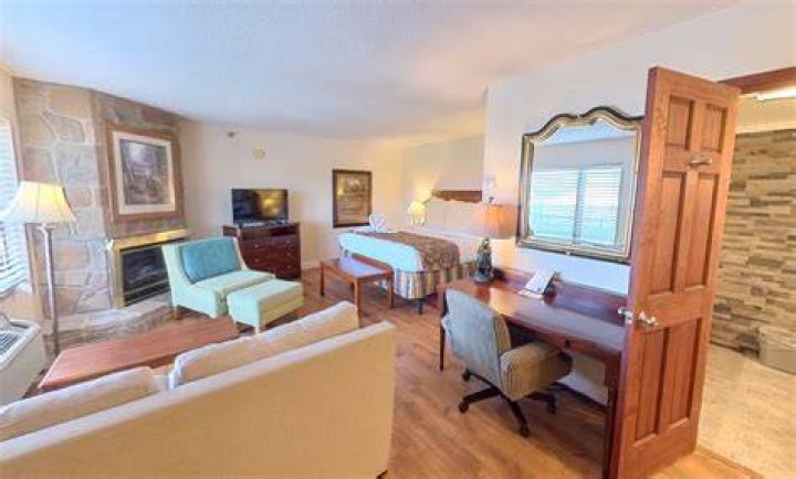 Discovering Arbors at Island Hotel and Suites: Your Ultimate Guide