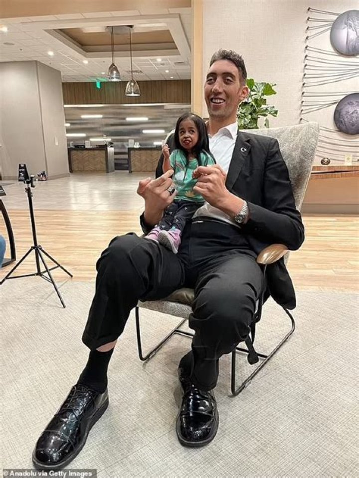 Discovering the Life of the World’s Tallest Man