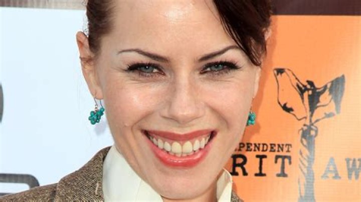 Fairuza Balk Net Worth: Exploring the Wealth of the Hollywood Star