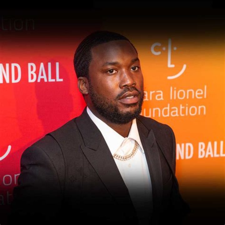How Tall is Meek Mill? A Deep Dive into the Rapper's Height and Career