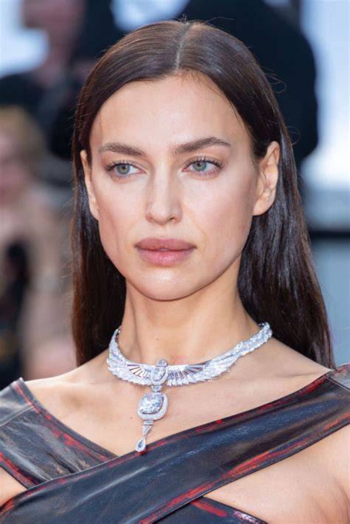 Irina Shayk's Son: A Glimpse into the Life of the Famous Model's Child