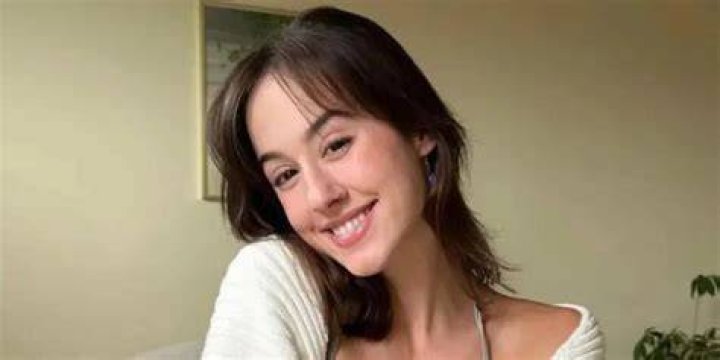 Jules Ari of S: The Rise of a Social Media Star