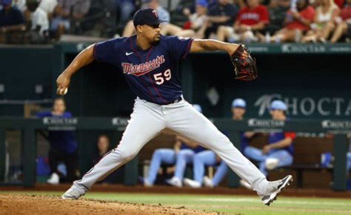 Kyle Lewis: Rising Star in Major League Baseball