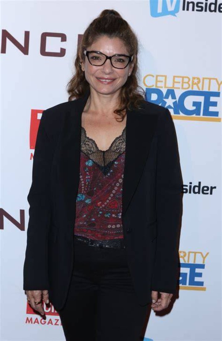 Laura San Giacomo Net Worth 2023: A Look into Her Career and Wealth
