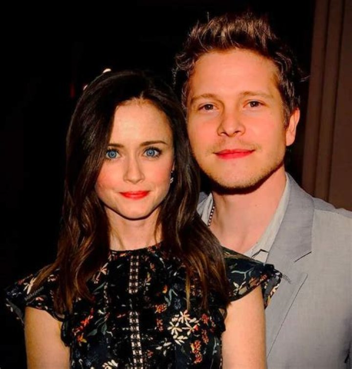 Matt Czuchry Wife 2024: Unveiling the Love Life of the Gilmore Girls Star