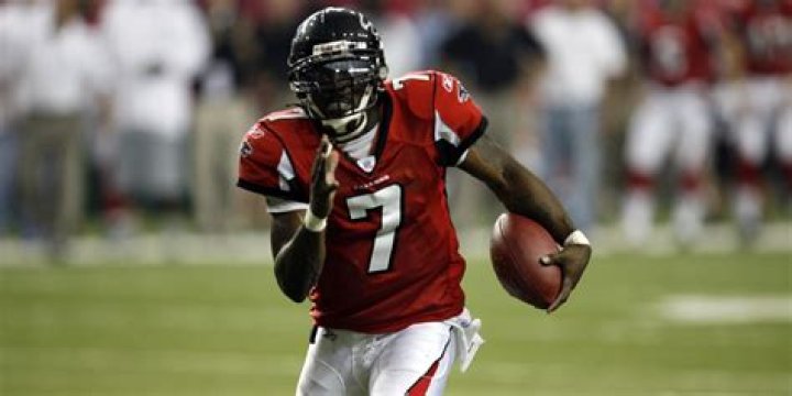Michael Vick Stats: A Deep Dive into the Career of a Football Icon