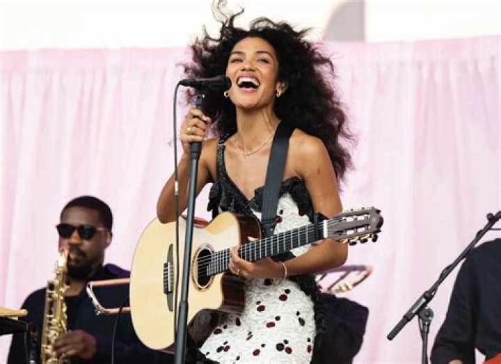 Olivia Casta: The Rising Star and Her Impact on Social Media