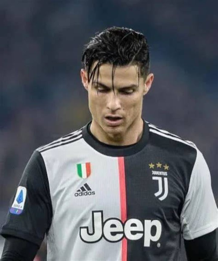 Ronaldo's Juventus Hairstyle: A Trendsetter in Football Fashion