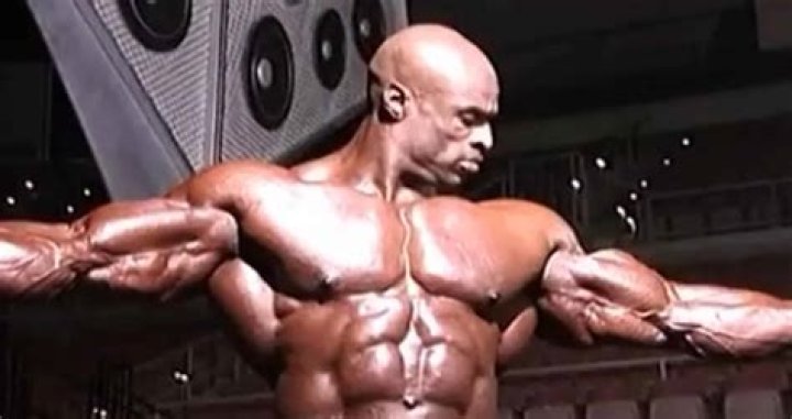 Ronnie Coleman Chest Size: The Secrets Behind His Iconic Physique