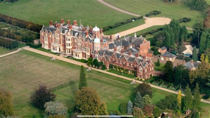 The Majestic Sandringham Palace UK: A Comprehensive Guide