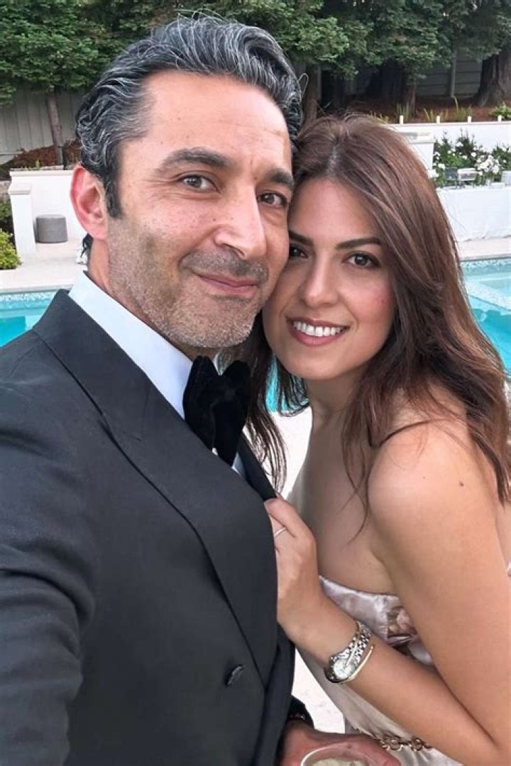 Unveiling the Life of Pej Vahdat's Wife: A Journey of Love and Partnership