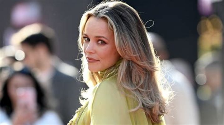 Unveiling the Truth: Does Rachel McAdams Smoke?